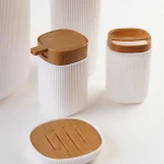 سرویس بهداشتی روما سفید چوبی با جای دستمال - Image 2