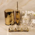 ست سرویس بهداشتی کریستالی با سطل و فرچه ی برنجی و سینی کفه سنگ طلایی براق - Image 5