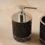 نیم ست کریستالی مشکی طرح لوزی با یراق کروم براق با سینی کد 57 - Image 4