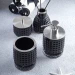 ست سرویس بهداشتی 7 پارچه کریستالی مشکی با یراق استیل مات کد 72 - Image 4