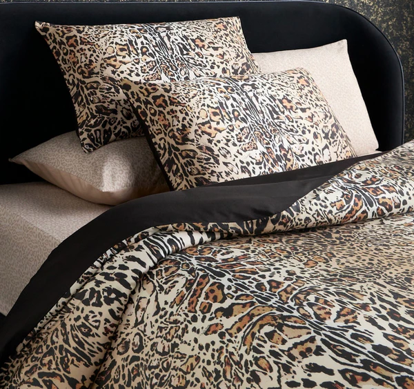 سایت 48 روتختی اورجینال برند Roberto cavalli طرح leopard - Image 1