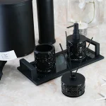 ست سرویس بهداشتی 6 پارچه طلایی با نیم ست کریستال رنگ مشکی - Image 2